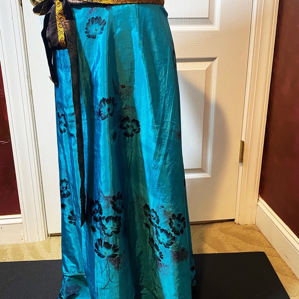 Reversible Wrap Round Maxi Skirt in Silk - Picture 4 of 7